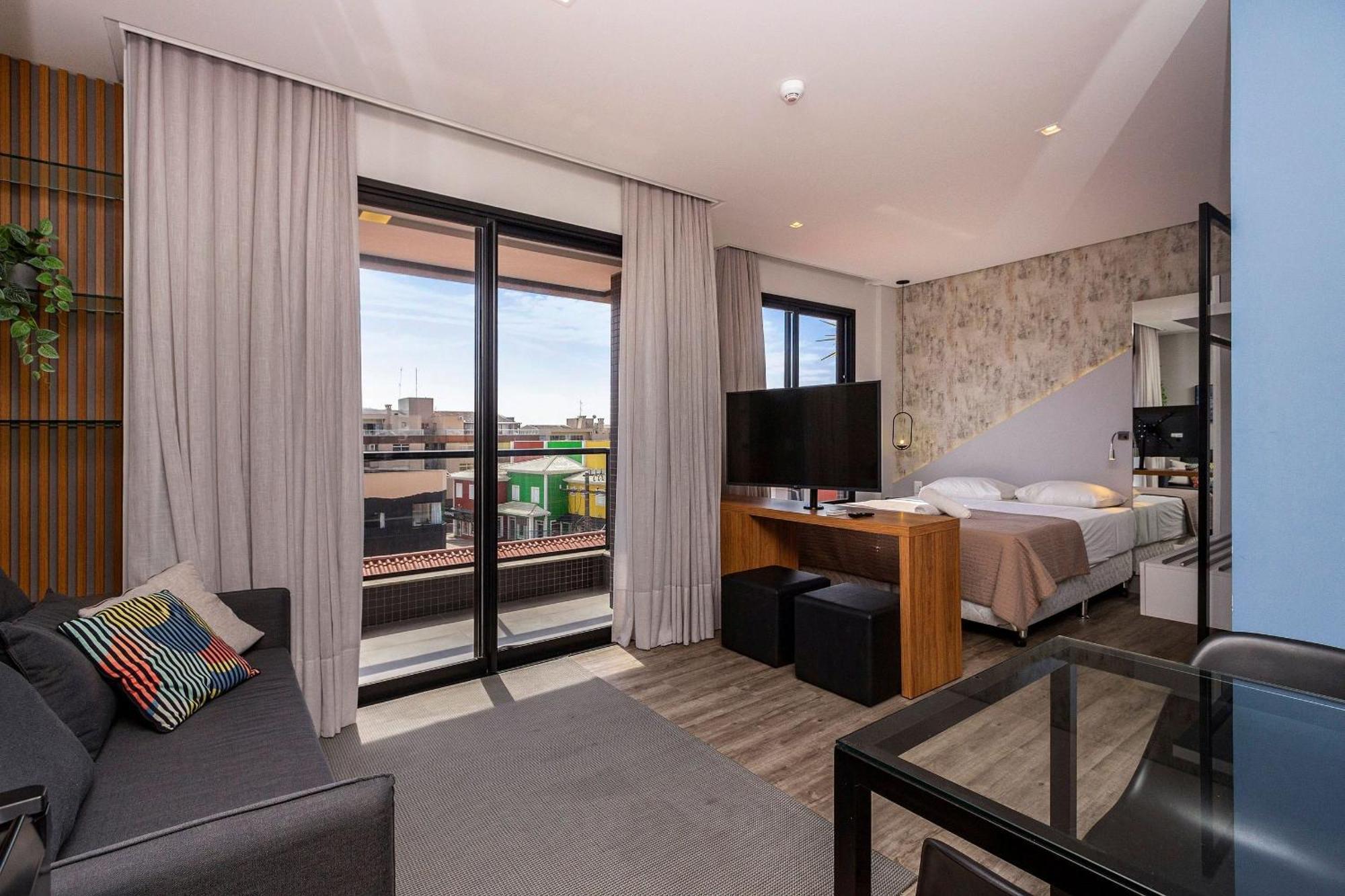 Aion Suites 205 - Lindo Apartamento Com Vista Para O Mar, A 60M Da Praia De Bombinhas, Com Piscina E Academia No Rooftop. 외부 사진